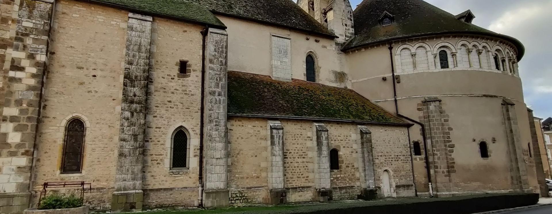 La basilique de Neuvy-Saint-Sépulchre