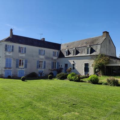Le manoir des fauves à Saint-Lactencin