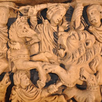 Les sarcophages de l'église Saint-Étienne de Déols