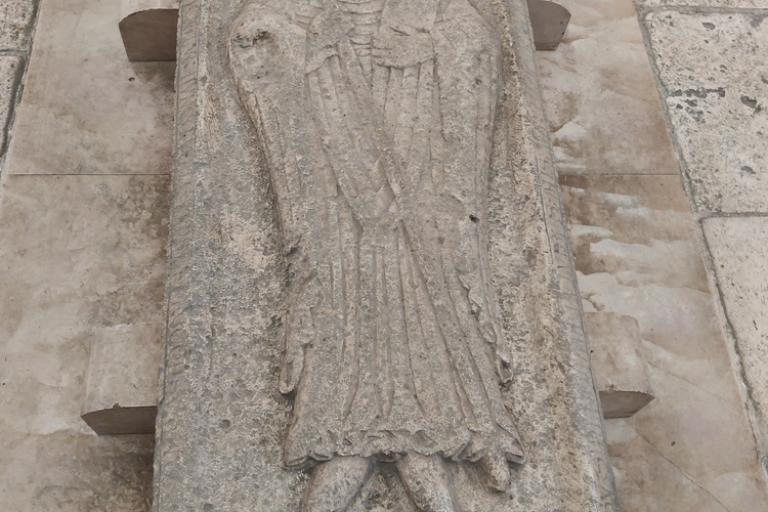 L'abbaye de Fontgombault - Agrandir l'image 2 sur 3, fenêtre modale