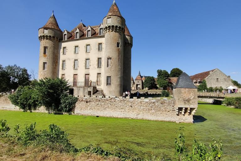 Le château de Chazelet - Agrandir l'image 4 sur 6, fenêtre modale