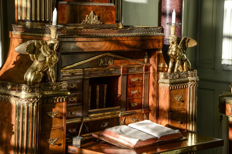 Le château de Valençay - Agrandir l'image 4 sur 9, fenêtre modale