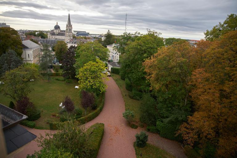 Le château Raoul à Châteauroux - Agrandir l'image 4 sur 6, fenêtre modale