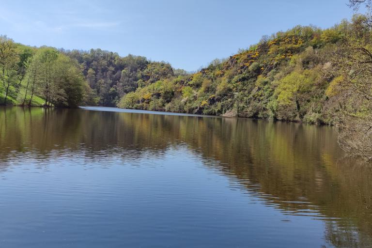 La boucle du Pin à Badecon-le-Pin - Agrandir l'image 3 sur 9, fenêtre modale