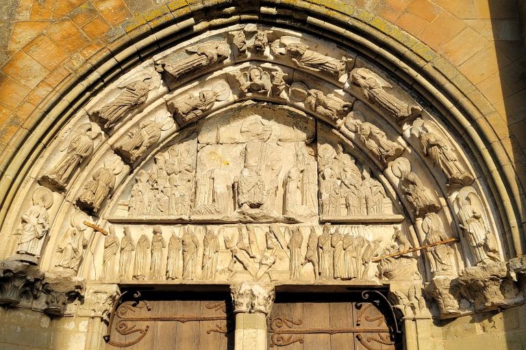 La collégiale Saint-Sylvain de Levroux - Agrandir l'image 2 sur 6, fenêtre modale
