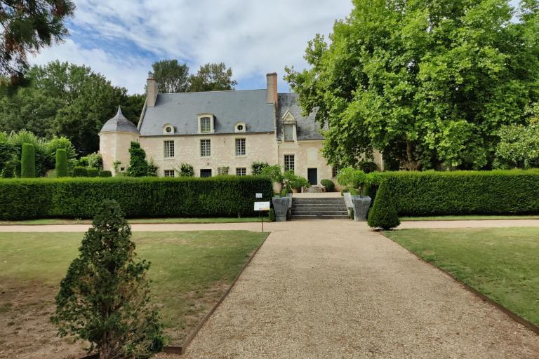 Le domaine de Poulaines - Agrandir l'image 5 sur 9, fenêtre modale
