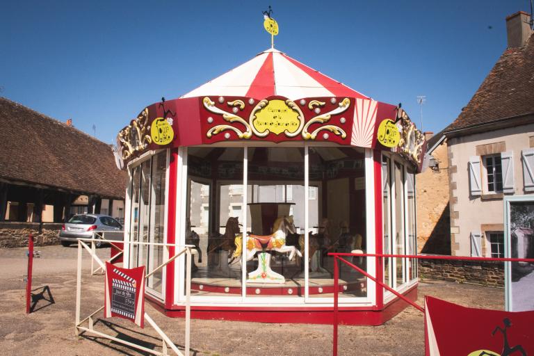 La Maison de Jour de Fête à Sainte-Sévère-sur-Indre - Agrandir l'image 1 sur 6, fenêtre modale