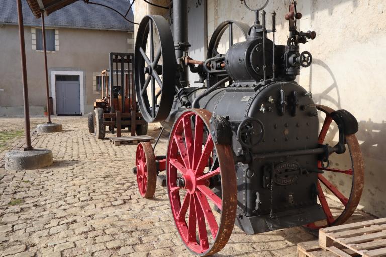 Le musée des Ponts et Chaussées à Guilly - Agrandir l'image 2 sur 6, fenêtre modale