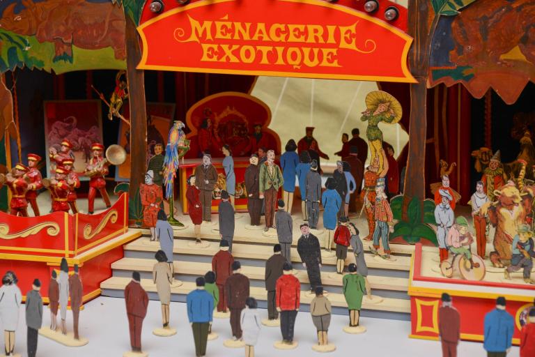 Le musée du cirque à Vatan - Agrandir l'image 2 sur 3, fenêtre modale