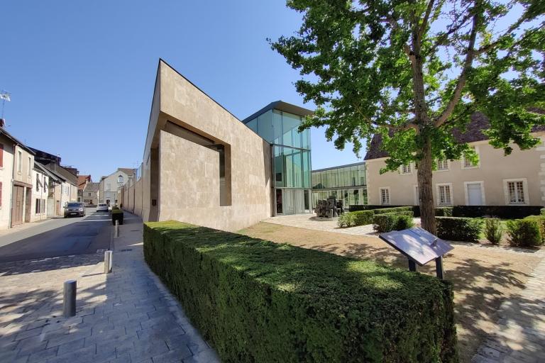 Le musée Saint-Roch d'Issoudun - Agrandir l'image 1 sur 9, fenêtre modale