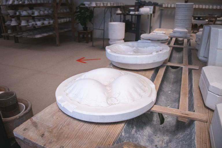 Le musée de la porcelaine à Saint-Genou - Agrandir l'image 5 sur 9, fenêtre modale