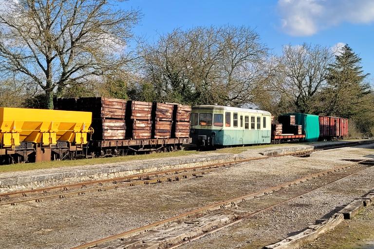 Le Train du Bas-Berry - Agrandir l'image 6 sur 6, fenêtre modale